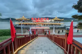 湘江夜游打卡最美天际线，长沙的网红旅游项目真是名不虚传图片