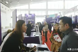 儿子想留在国外工作，父亲说他是养子，儿子：这样笑话别和我讲了图片