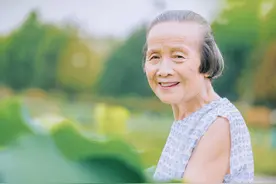 这个苏州90后姑娘的相册火了 ！央视点赞，每一张都是泪点......图片