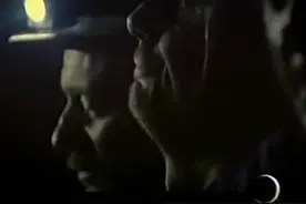 突发大水，矿工困地下73米，家人哭到虚脱，调查员：严查非法挖掘图片