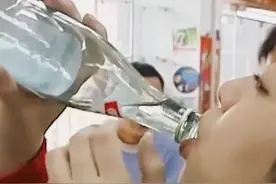 故事：23岁女孩千杯不醉，52度白酒如白开水，记者直呼不可思议图片