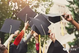 2022英国大学毕业生收入排行榜出炉！贝叶斯商学院排名第一图片
