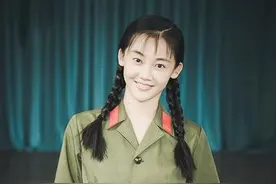 “冯女郎”苗苗的走红之路图片
