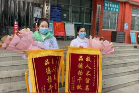 江夏两名护士跪地救人视频传遍了网络 后续来了图片