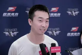 王骁辉：选择退役因为身体有些跟不上比赛，当教练才感觉做球员很舒服图片