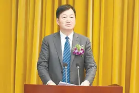 农村穷小子，借钱养猪，把3.1万变成1700亿，成河南首富，凭啥？图片