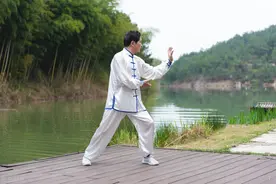 建议中老年人：少吃豆腐和黄瓜，多吃这4种菜，清凉解暑又解馋图片