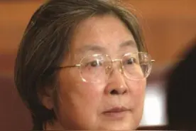 韶山为毛主席建碑塑像，李敏含泪捐出1000元：替我谢谢韶山人民图片