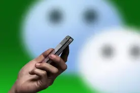 微信内测朋友圈修改可见范围，网友：要是转账有自动收款功能就好了图片