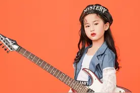 甘肃网红歌手刘艺雯，独特的嗓音犹如天籁之音图片