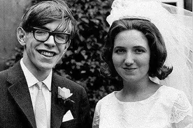 原创霍金去世留下三大预言，第一个接近实现，后两个预言很可怕。图片