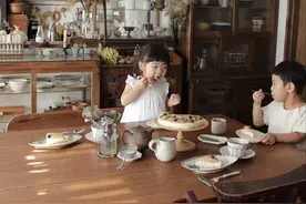 日本主妇带娃回乡生活，打造自然原木之家，活成无数人羡慕的样子图片