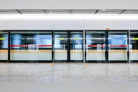 老版市民卡迎来换新卡热潮！持新卡可乘坐苏州轨交11号线图片