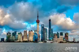 太猛了！宁波男子春节去上海，发现路上跑的都是电车！宁波不感想图片