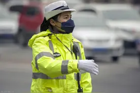 车辆未悬挂号牌或者故意遮挡、污损号牌应当记12分图片