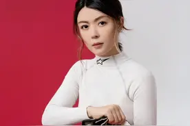 我，辞掉稳定工作、变卖家产、玩命健身，现在是一名女赛车手图片