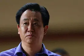 刘銮雄：从穷少爷到股市狙击手，香港传奇的商业智慧图片