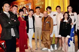 张智霖回港为新剧做宣传，首次正面回应儿子与金发女孩恋情传闻图片