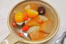 “阳”康后咳嗽不用怕，这三种食材一起煮，润燥不上火，嗓子舒服图片