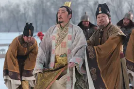 朱温和李茂贞，打了半年"奇葩仗"，咋还唐昭宗求和，让宦官背锅？图片