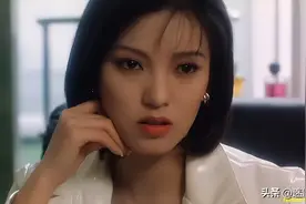 26年前，彭丹合作吴家丽，两大女神破尺度出演，录像厅时代的经典图片