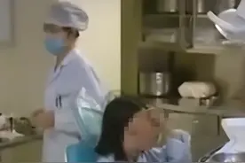 1996年浙江9岁女孩长“马脸”，蒙面13年不见人，医生换脸助新生图片