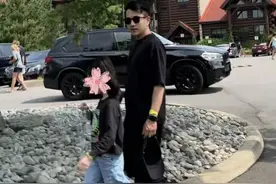刘恺威携女儿游加拿大！9岁小糯米惊艳似杨幂，穿百元鞋长腿吸睛图片