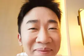 杨迪再次回应：这次分手和离婚无异，双方达成共识才不要孩子的图片