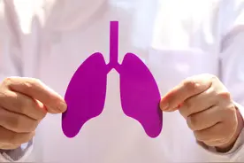 重庆肺结节专家提醒：警惕微小磨玻璃结节，毫米结节也可能是肺癌图片