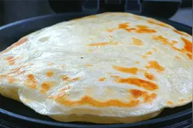 家常油饼做法，1分钟就能烙1张，保证个个柔软筋道，零失败图片