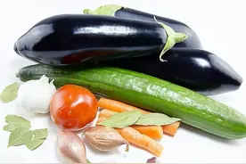 茄子会升高血糖，糖尿病人不能吃？真相在这！这3种食物尽量少吃图片