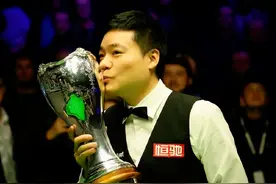 丁俊晖4-2誓夺第15冠，中国名将曹宇鹏4-2晋级，约战4届世界冠军图片