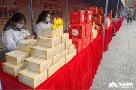 逛荆州荆街，买称心年货图片