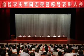 河南高院：让出力者出彩 吃苦者吃香 有为者有位图片