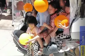 【百日行动】女子骑摩托车搭载五名小孩！别拿生命来开玩笑！图片