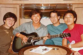 60岁男星将移居国外，称想给下一代更好的环境！21岁儿子患自闭症图片