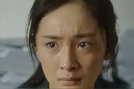 深扒演技，刘浩存“扮丑”被骂演得假，杨幂演清洁工脏的只有脸？图片
