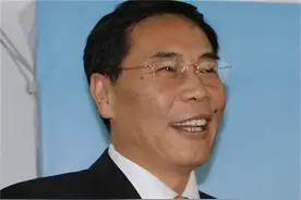 著名相声演员笑林葬礼现场，上百明星大咖聚集，董浩痛哭失声图片