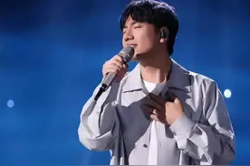 网友集体抵制！海来阿木演唱会遭抵制，郭有才免费唱歌更受欢迎？图片