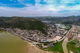 陕西黄河二碛，看着对岸不到1公里的碛口古镇无法过去欲哭无泪图片