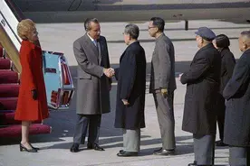 毛主席与美国四次交锋，美国每次都输得一塌糊涂，却很敬重主席图片