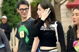 “透明装”“开裆裤”，马路上的牛鬼蛇神，演绎现实版的罗刹海市图片