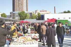“长春东大桥早市将搬迁”后续：永兴农贸市场“接班”东大桥早市图片