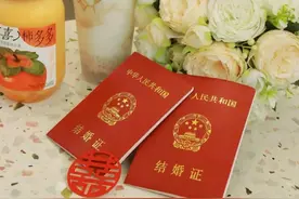 免费！拿结婚证竟然可以免费喝喜茶吃海底捞，你知道吗？图片