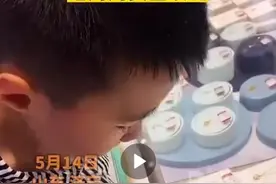 山东济宁，6岁娃用3000元压岁钱给妈妈买金项链，宝妈:不想让他买他都哭了图片