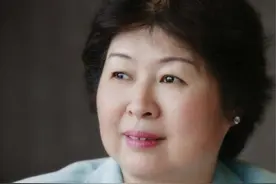 中国第一位女性首富，靠着白手起家，如今坐拥440亿身家图片