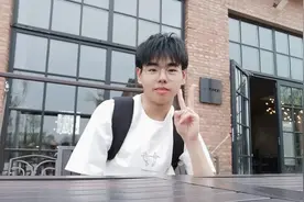 优秀！“00后学霸”转专业学编程，为阿尔茨海默症患者开发软件，保研清华！图片
