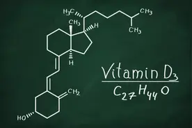 维生素也伤肝，别把这4种维生素当保健品吃，危害你承受不起图片
