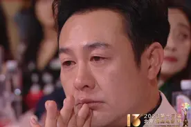 辛柏青灿烂一笑，张颂文眼角含泪，北影节闭幕暖人一幕，令人难忘图片