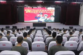 语重心长，再寄征程——四川省巴中市恩阳区人武部开展役前教育谈心交心图片